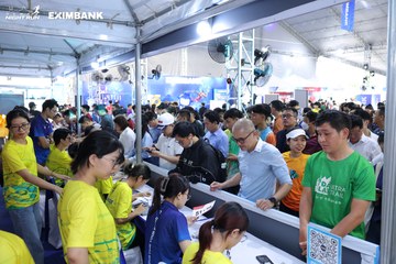 HO CHI MINH CITY NIGHT RUN EXIMBANK 2024 - Ảnh #1964315