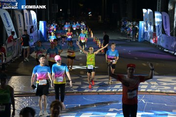 HO CHI MINH CITY NIGHT RUN EXIMBANK 2024 - Ảnh #2034576