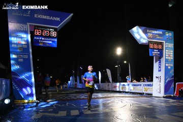 HO CHI MINH CITY NIGHT RUN EXIMBANK 2024 - Ảnh #2063633