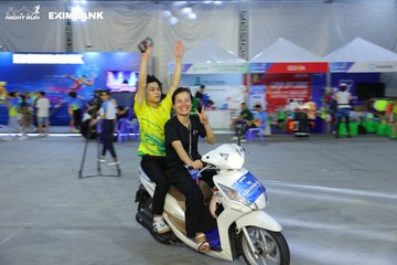 HO CHI MINH CITY NIGHT RUN EXIMBANK 2024 - Ảnh #2011761