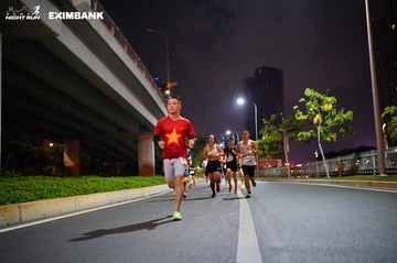 HO CHI MINH CITY NIGHT RUN EXIMBANK 2024 - Ảnh #1988643