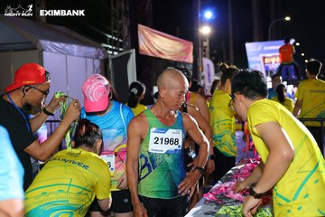 HO CHI MINH CITY NIGHT RUN EXIMBANK 2024 - Ảnh #2012760