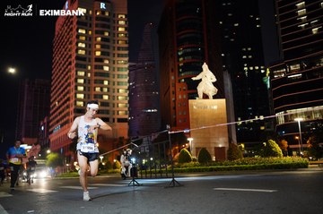 HO CHI MINH CITY NIGHT RUN EXIMBANK 2024 - Ảnh #1990149