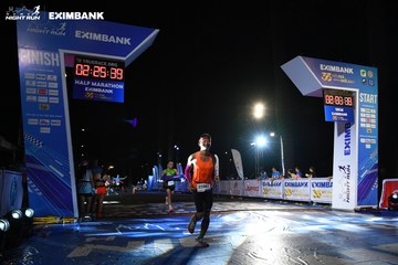 HO CHI MINH CITY NIGHT RUN EXIMBANK 2024 - Ảnh #2060740