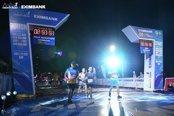 HO CHI MINH CITY NIGHT RUN EXIMBANK 2024 - Ảnh #2059503