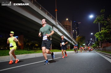 HO CHI MINH CITY NIGHT RUN EXIMBANK 2024 - Ảnh #1988865