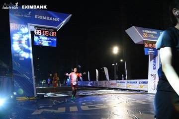 HO CHI MINH CITY NIGHT RUN EXIMBANK 2024 - Ảnh #2061158