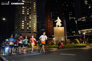 HO CHI MINH CITY NIGHT RUN EXIMBANK 2024 - Ảnh #1990243