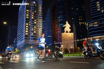 HO CHI MINH CITY NIGHT RUN EXIMBANK 2024 - Ảnh #1989958