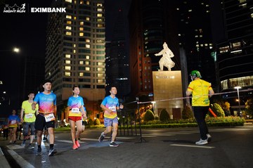 HO CHI MINH CITY NIGHT RUN EXIMBANK 2024 - Ảnh #1990768