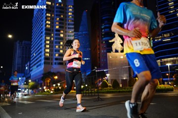 HO CHI MINH CITY NIGHT RUN EXIMBANK 2024 - Ảnh #1990298