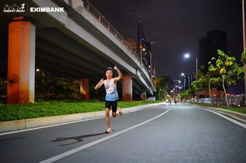 HO CHI MINH CITY NIGHT RUN EXIMBANK 2024 - Ảnh #1988509