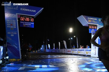 HO CHI MINH CITY NIGHT RUN EXIMBANK 2024 - Ảnh #2064100