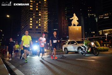 HO CHI MINH CITY NIGHT RUN EXIMBANK 2024 - Ảnh #1989996