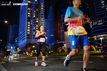 HO CHI MINH CITY NIGHT RUN EXIMBANK 2024 - Ảnh #1990300