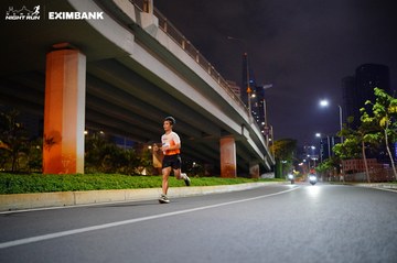 HO CHI MINH CITY NIGHT RUN EXIMBANK 2024 - Ảnh #1988561