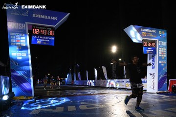 HO CHI MINH CITY NIGHT RUN EXIMBANK 2024 - Ảnh #2062059