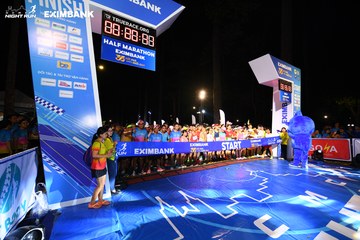HO CHI MINH CITY NIGHT RUN EXIMBANK 2024 - Ảnh #1969599