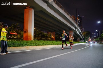 HO CHI MINH CITY NIGHT RUN EXIMBANK 2024 - Ảnh #1988518
