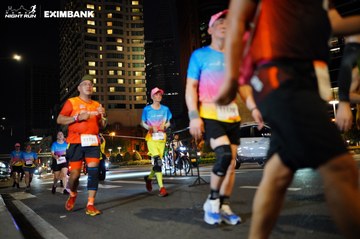 HO CHI MINH CITY NIGHT RUN EXIMBANK 2024 - Ảnh #1990309
