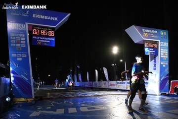HO CHI MINH CITY NIGHT RUN EXIMBANK 2024 - Ảnh #2065170
