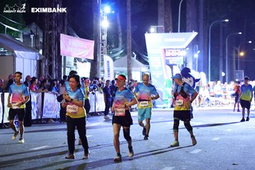 HO CHI MINH CITY NIGHT RUN EXIMBANK 2024 - Ảnh #1970317