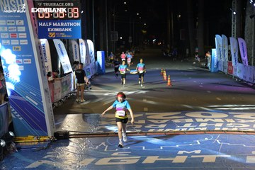 HO CHI MINH CITY NIGHT RUN EXIMBANK 2024 - Ảnh #2028407