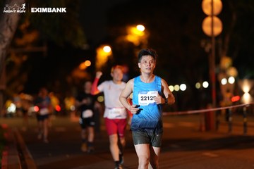 HO CHI MINH CITY NIGHT RUN EXIMBANK 2024 - Ảnh #2159508