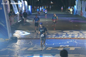 HO CHI MINH CITY NIGHT RUN EXIMBANK 2024 - Ảnh #2030711