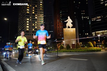 HO CHI MINH CITY NIGHT RUN EXIMBANK 2024 - Ảnh #1990934
