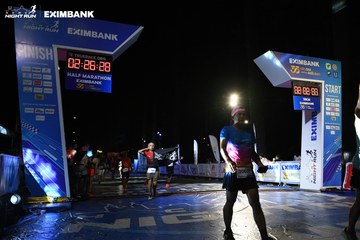 HO CHI MINH CITY NIGHT RUN EXIMBANK 2024 - Ảnh #2061936