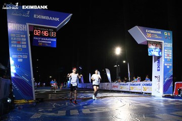 HO CHI MINH CITY NIGHT RUN EXIMBANK 2024 - Ảnh #2066061