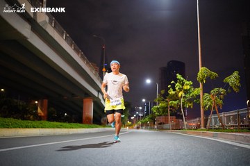 HO CHI MINH CITY NIGHT RUN EXIMBANK 2024 - Ảnh #1988571