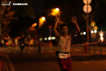 HO CHI MINH CITY NIGHT RUN EXIMBANK 2024 - Ảnh #2159565
