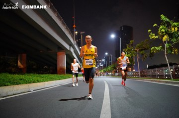 HO CHI MINH CITY NIGHT RUN EXIMBANK 2024 - Ảnh #1988701