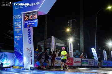HO CHI MINH CITY NIGHT RUN EXIMBANK 2024 - Ảnh #2033475
