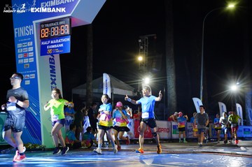 HO CHI MINH CITY NIGHT RUN EXIMBANK 2024 - Ảnh #2033775