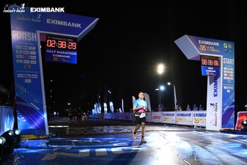 HO CHI MINH CITY NIGHT RUN EXIMBANK 2024 - Ảnh #2059926