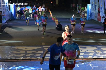 HO CHI MINH CITY NIGHT RUN EXIMBANK 2024 - Ảnh #2028618