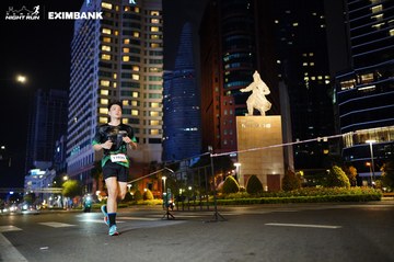 HO CHI MINH CITY NIGHT RUN EXIMBANK 2024 - Ảnh #1990457