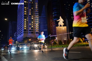 HO CHI MINH CITY NIGHT RUN EXIMBANK 2024 - Ảnh #1989830