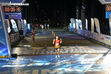 HO CHI MINH CITY NIGHT RUN EXIMBANK 2024 - Ảnh #2029663