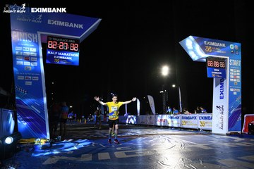 HO CHI MINH CITY NIGHT RUN EXIMBANK 2024 - Ảnh #2063316
