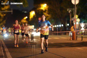 HO CHI MINH CITY NIGHT RUN EXIMBANK 2024 - Ảnh #2160067