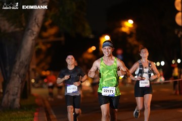 HO CHI MINH CITY NIGHT RUN EXIMBANK 2024 - Ảnh #2159498