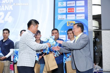 HO CHI MINH CITY NIGHT RUN EXIMBANK 2024 - Ảnh #1963531