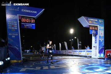 HO CHI MINH CITY NIGHT RUN EXIMBANK 2024 - Ảnh #2062136