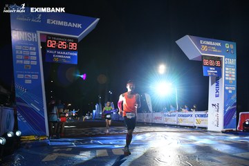 HO CHI MINH CITY NIGHT RUN EXIMBANK 2024 - Ảnh #2060751