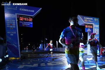 HO CHI MINH CITY NIGHT RUN EXIMBANK 2024 - Ảnh #2062159