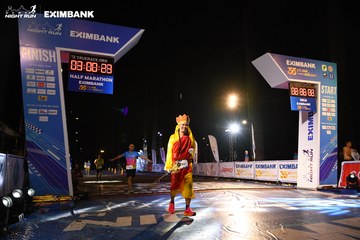 HO CHI MINH CITY NIGHT RUN EXIMBANK 2024 - Ảnh #2061240